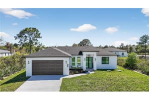 2711 39th St W, Lehigh Acres