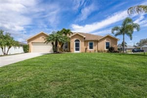 2415 Ne 22nd Ave, Cape Coral