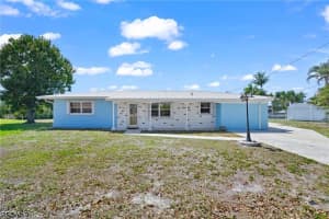 12065 Boat Shell Dr, Matlacha Isles