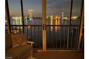 345 Mango St 401, Fort Myers Beach