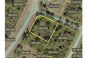 325 Mcarthur Blvd, Lehigh Acres