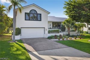 1304 Par View Dr, Sanibel