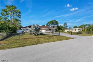 521 Grant Ave, Lehigh Acres