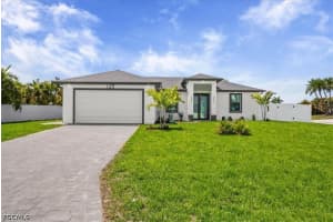100 Sw 17th Pl, Cape Coral 100 Sw 17th Pl, Cape Coral