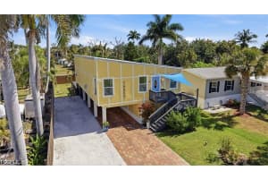 16857 Windcrest Dr, Fort Myers