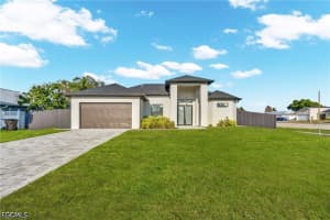 2 Se 20th Ct, Cape Coral 2 Se 20th Ct, Cape Coral