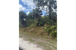 405 Thompson Ave, Lehigh Acres