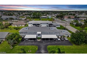 1203 Sw 48th Ter 202, Cape Coral