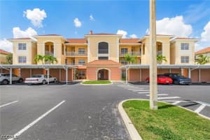 1137 Van Loon Commons Cir 203, Cape Coral