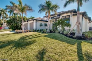 1720 Sw 50th Ter, Cape Coral