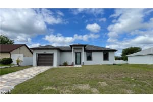 3712 13th St W, Lehigh Acres