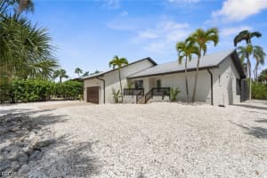 13270 Electron Dr, Fort Myers