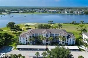 8076 Queen Palm Ln 412, Fort Myers