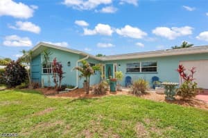1720 Club House Rd W, North Fort Myers