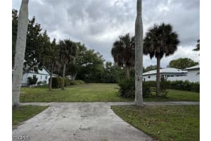 3427 Avocado Dr, Fort Myers
