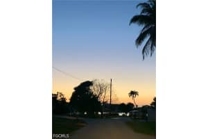 6 Hawk St, Naples