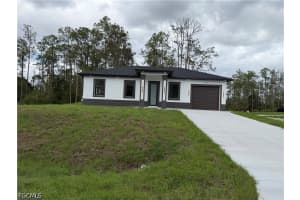 1607 E 14th St, Lehigh Acres