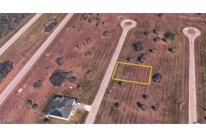 8 Finch Ct, Placida