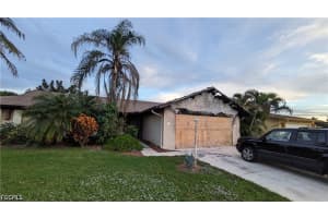 104 Fleur De Lis Ln, Naples