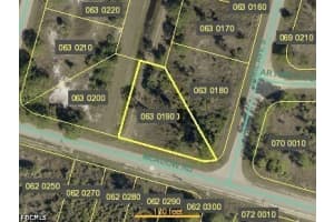 3057 Meadow Rd, Lehigh Acres