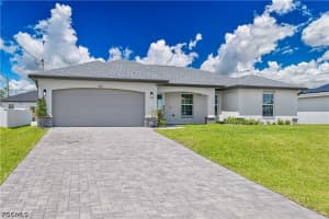2433 Nw 3rd Ter, Cape Coral