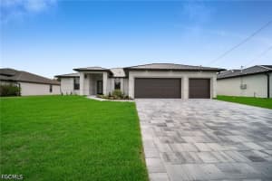 38 Ne 8th Pl, Cape Coral
