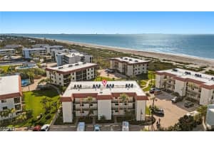 671 E Gulf Dr 2c2, Sanibel