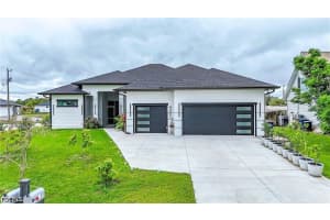 4301 10th St W, Lehigh Acres