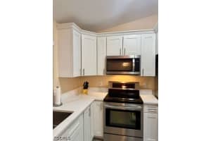 930 Sw 34th St, Cape Coral