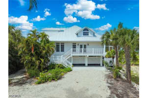 279 Ferry Landing Dr, Sanibel