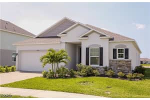 8792 Cascade Price Cir, North Fort Myers