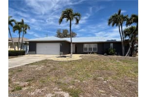 4472 Coronado Pkwy, Cape Coral