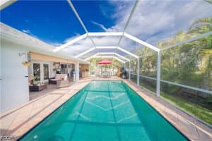 344 Ne 10th St, Cape Coral