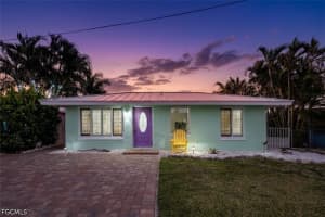 2639 Bridgeview St, Matlacha