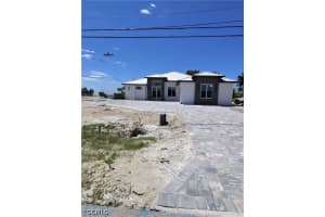 2 Nelson Rd N, Cape Coral