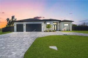 1003 Embers Pkwy W, Cape Coral