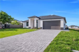 1412 Ne 2nd Pl, Cape Coral