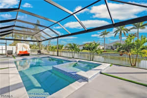 234 Sw 26th St, Cape Coral