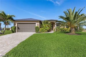 318 Sw 21st Ave, Cape Coral