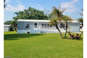 1047 Mayford Lake Rd, Moore Haven