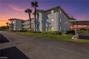 9580 Victoria Ln A102, Naples