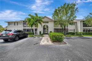 8110 S Woods Cir 4, Fort Myers