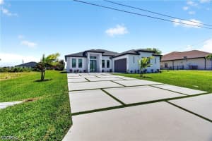 331 Ne 15th St, Cape Coral