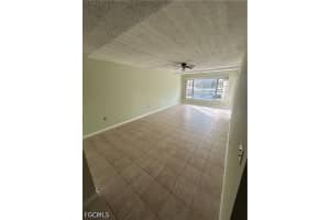 3706 Broadway 18, Fort Myers