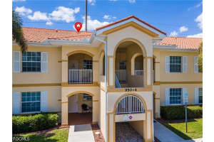 950 Hancock Creek South Blvd 423, Cape Coral