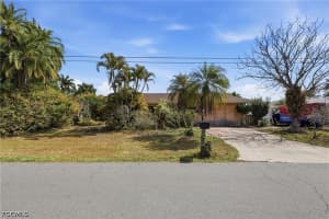 2204 Channel Way, North Fort Myers