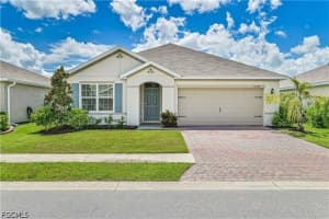 10507 Crossback Ln, Lehigh Acres