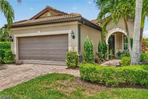 10894 Glenhurst St, Fort Myers