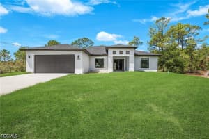 3201 35th St W, Lehigh Acres