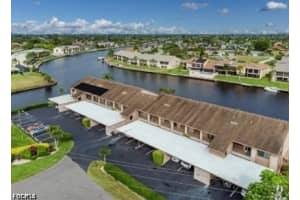 3813 Se 11th Pl 1214, Cape Coral